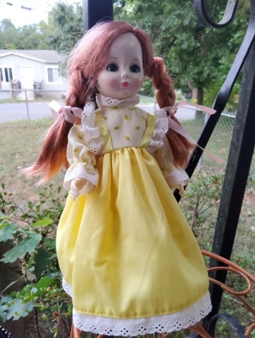 Vintage 1982 IDEAL Tressy 12" Doll.